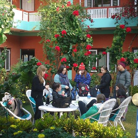 New Pokhara Lodge - Pokhara Lakeside Екстериор снимка