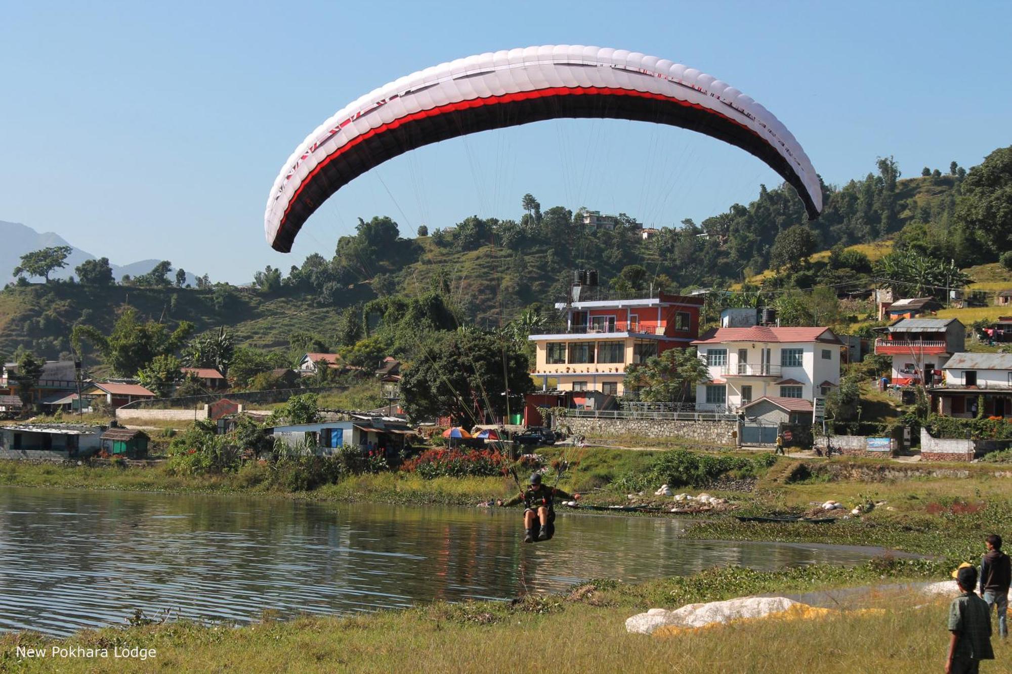 New Pokhara Lodge - Pokhara Lakeside Екстериор снимка
