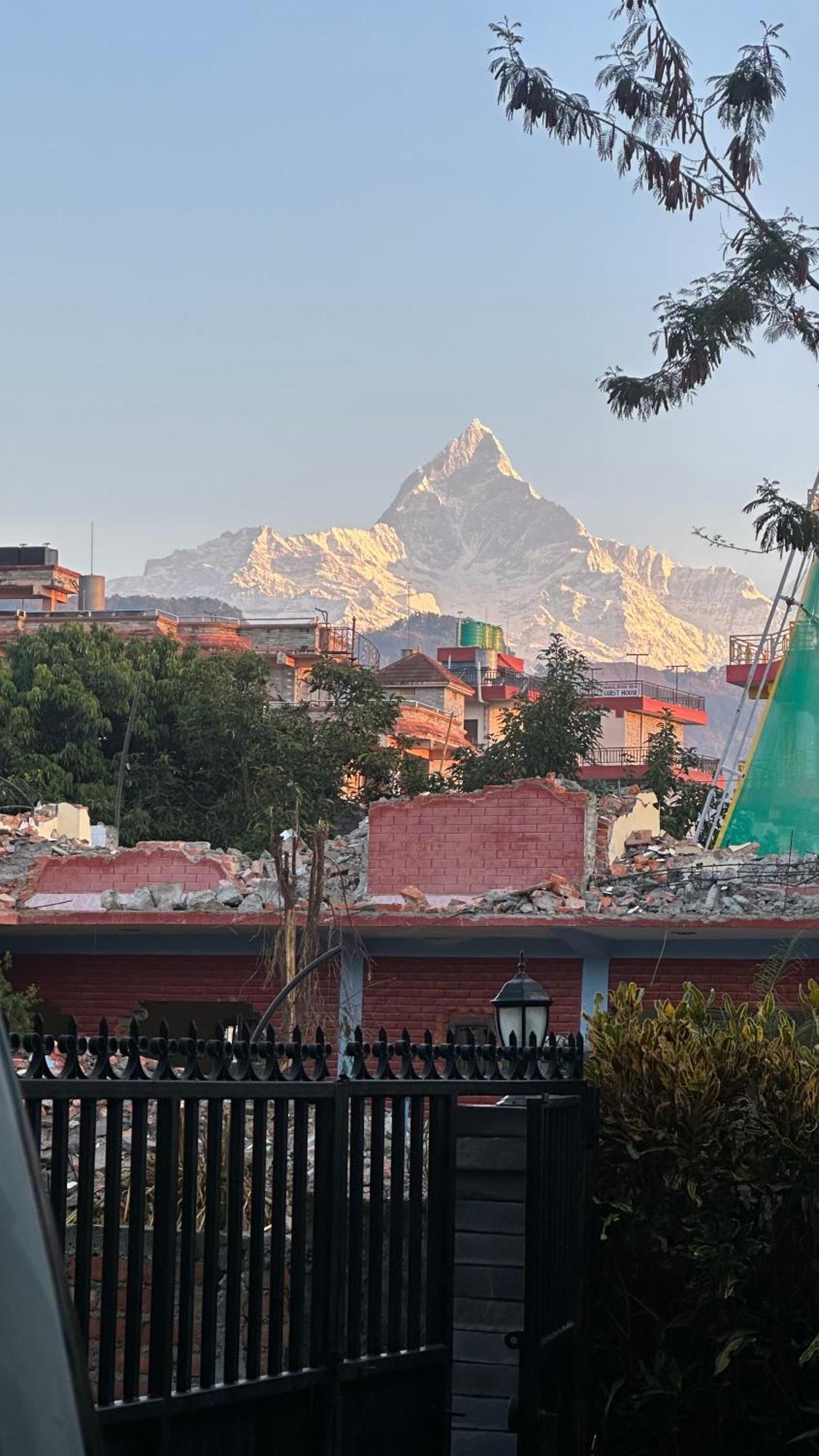 New Pokhara Lodge - Pokhara Lakeside Екстериор снимка