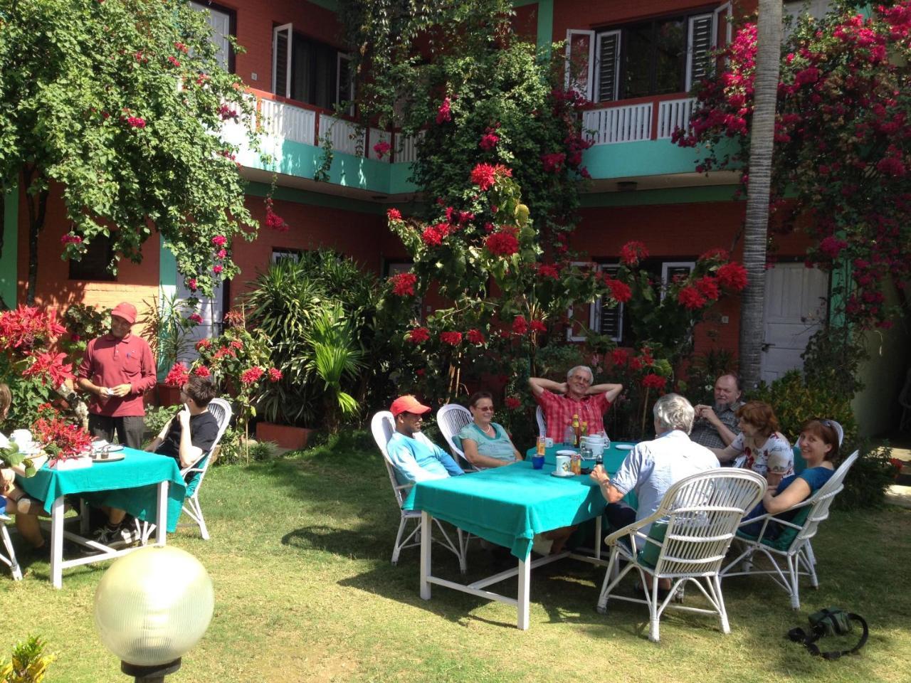 New Pokhara Lodge - Pokhara Lakeside Екстериор снимка
