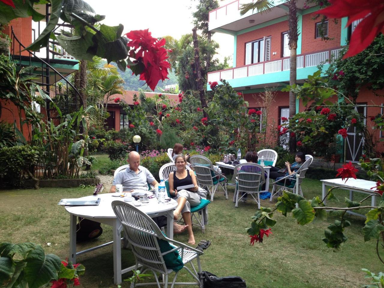 New Pokhara Lodge - Pokhara Lakeside Екстериор снимка