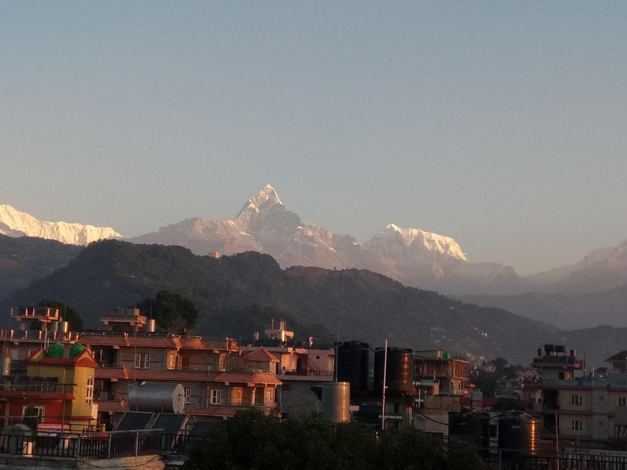 New Pokhara Lodge - Pokhara Lakeside Екстериор снимка